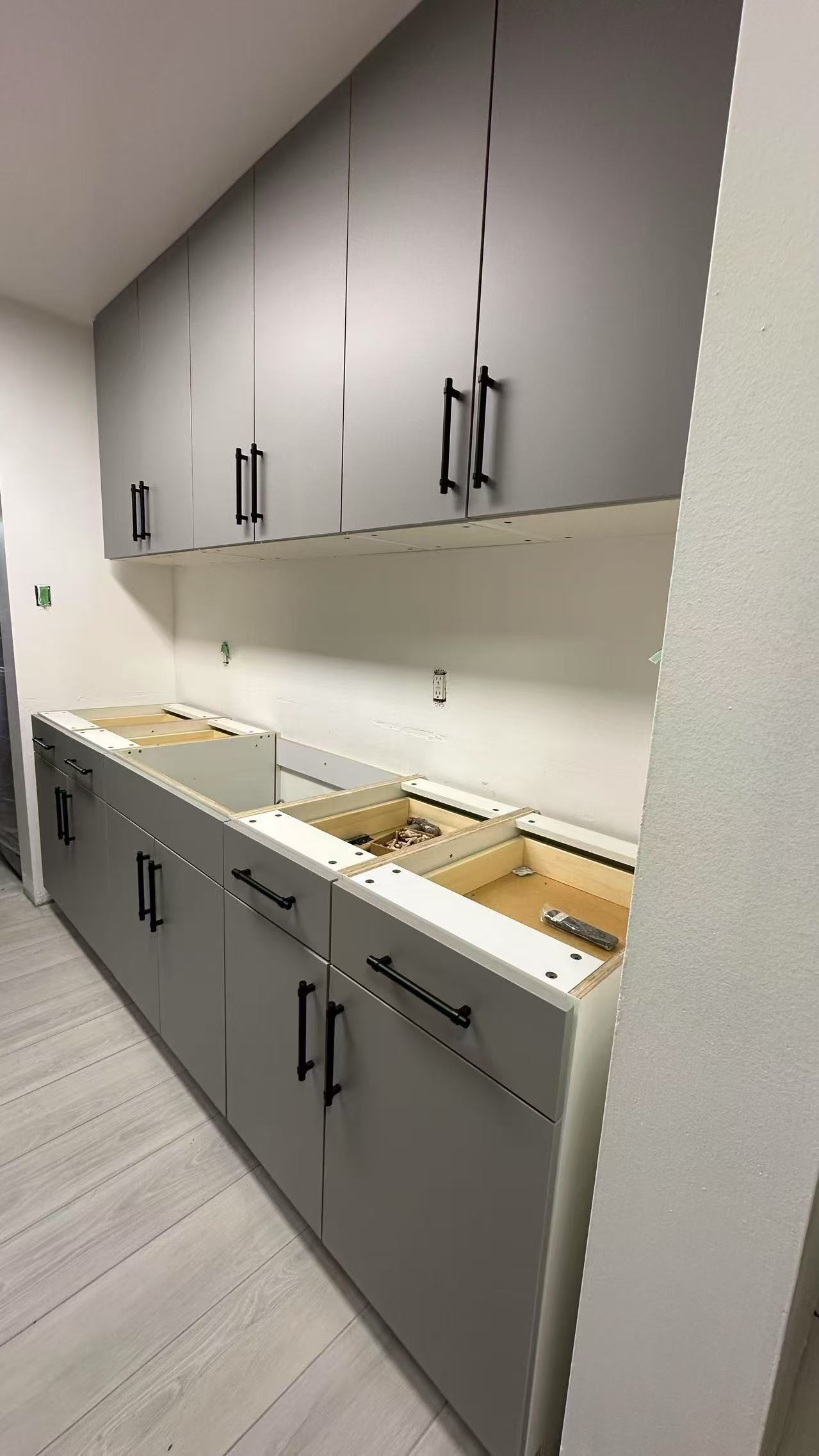  Custom Cabinets- Matt grey& Gloss grey